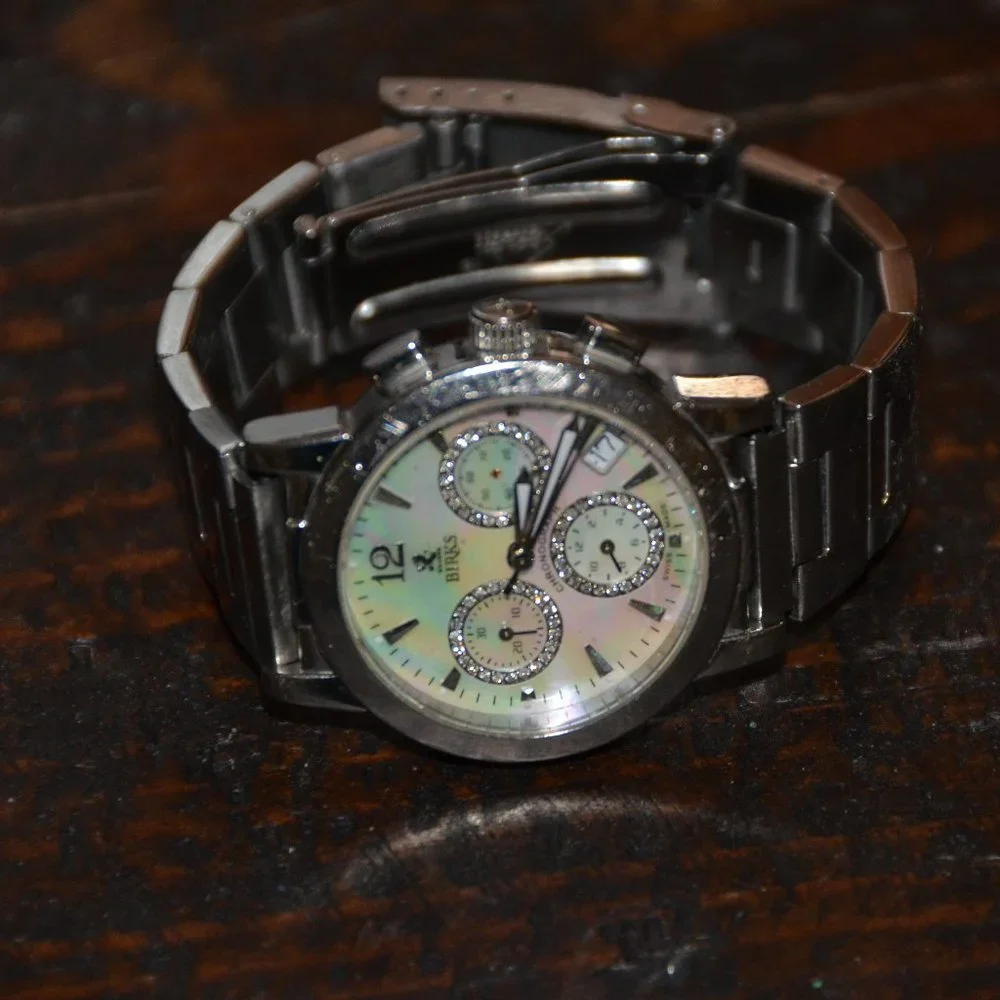 RARE VINTAGE ESTATE MAYORS BIRKS DIAMOND WHITE MOP CHRONOGRAPH SILVER BAND WATCH